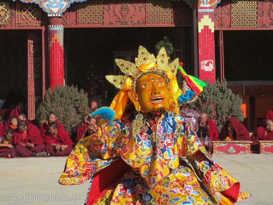 【Tibetan Skeleton Dancers】チベット修道院の奇祭の衣装が完全に異世界